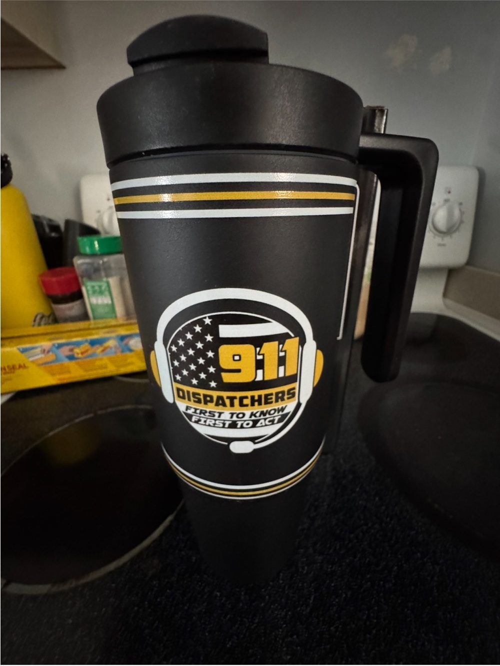 911 Dispatchers Black & Yellow Travel Mug with Handle